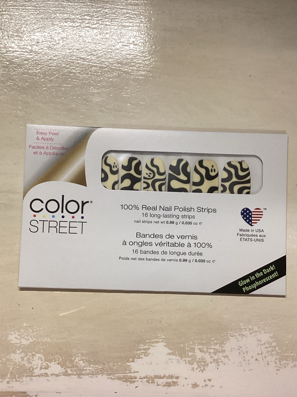 Color Street Glow Feeling Fab-boo-lous Nail Strips - Black & Cream